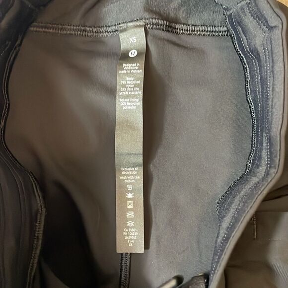 Men’s Lululemon Joggers - Picture 5 of 5